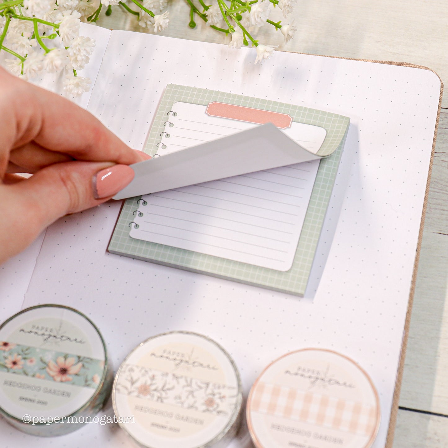 Hedgehog Garden Memo Note Pad